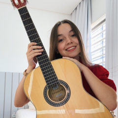 Letícia Castro - Linkfly